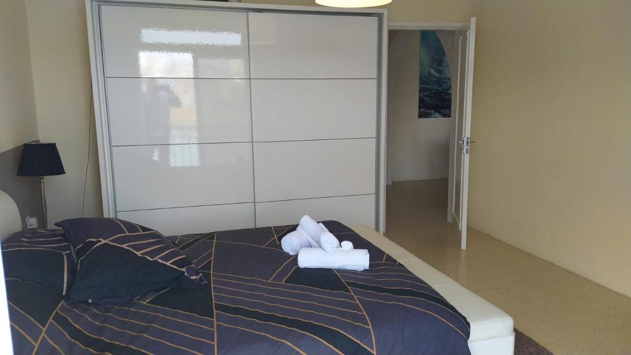 Sea View 2 Bedroom Apartment Marsaskala Exterior foto