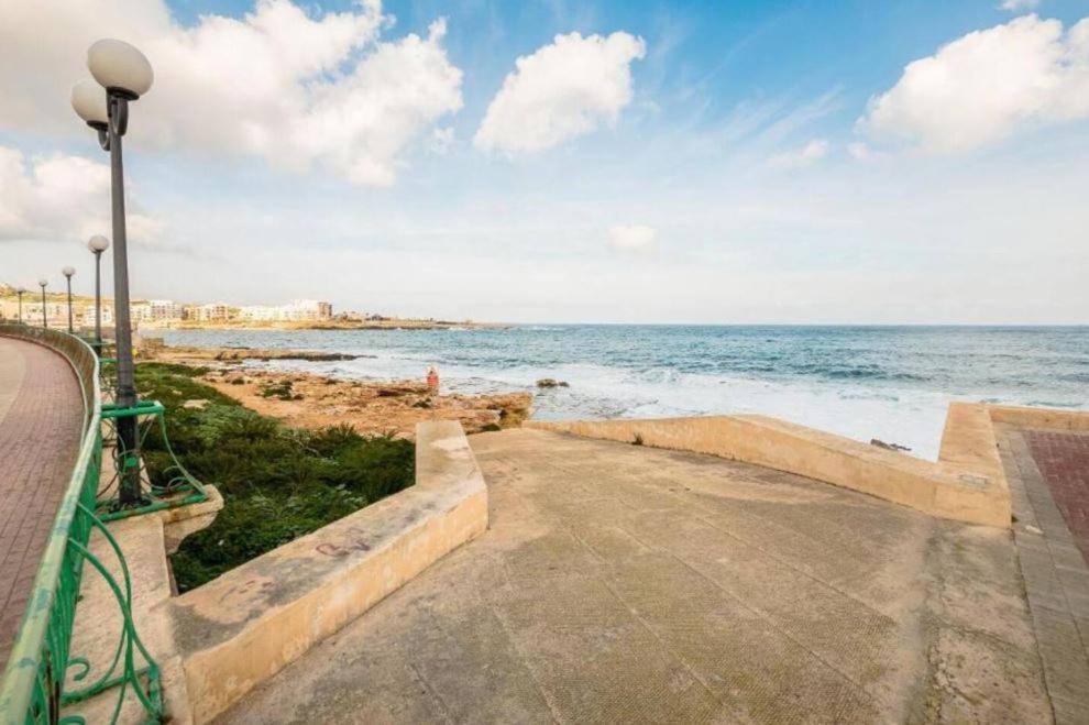 Sea View 2 Bedroom Apartment Marsaskala Exterior foto